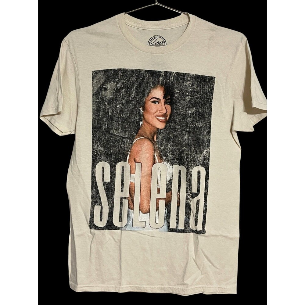 Selena Official Graphic T-shirt Beige Vintage Mens S Tejano Cumbias como la flor